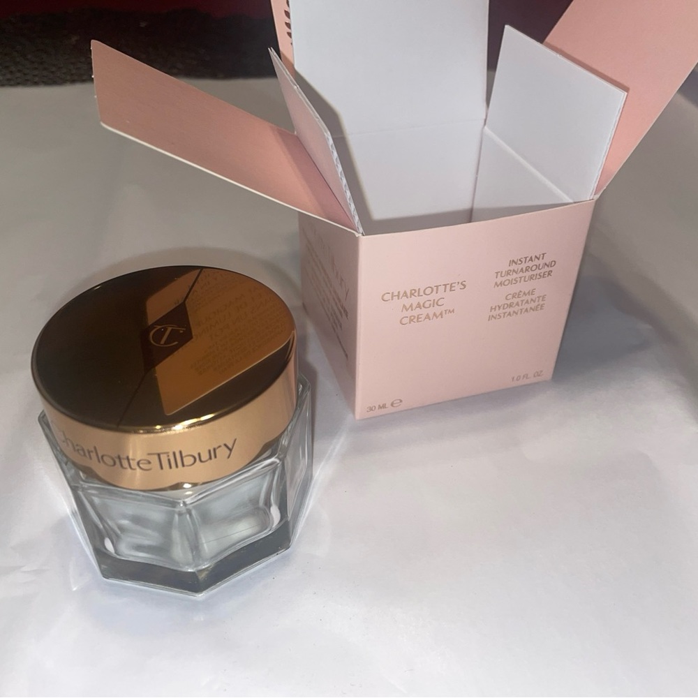 Charlotte Tilbury Magic Cream Instant Moisturizer NEW NEVER OPENED!!!!!!!